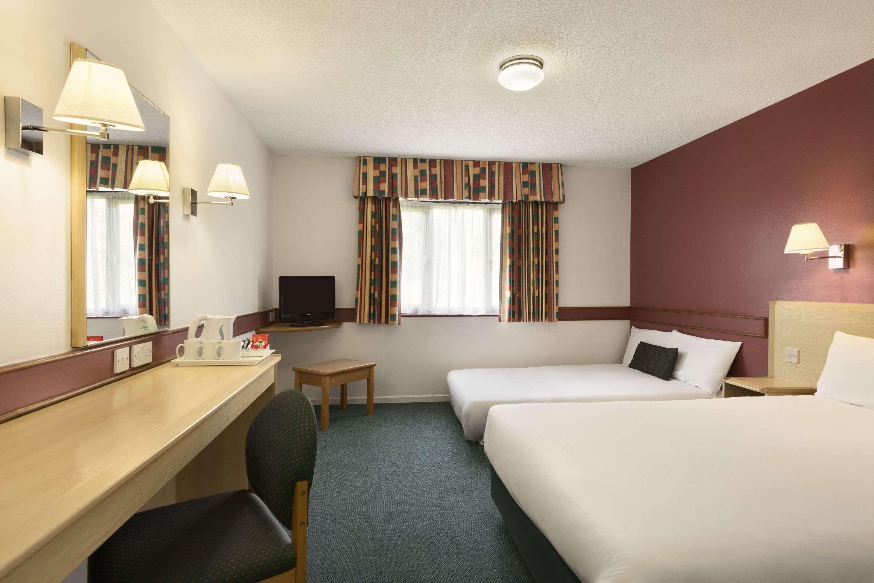 Days Inn Bradford M62 Dış mekan fotoğraf